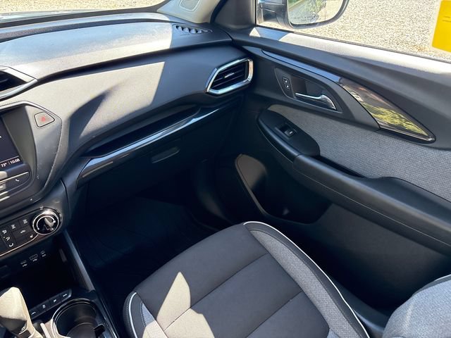 Used 2022 Chevrolet TrailBlazer LT AWD/4WD image 22