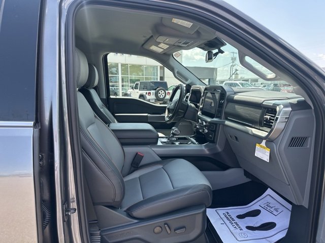New 2025 Ford F150 Lariat w/ Equipment Group 501A Mid image 10