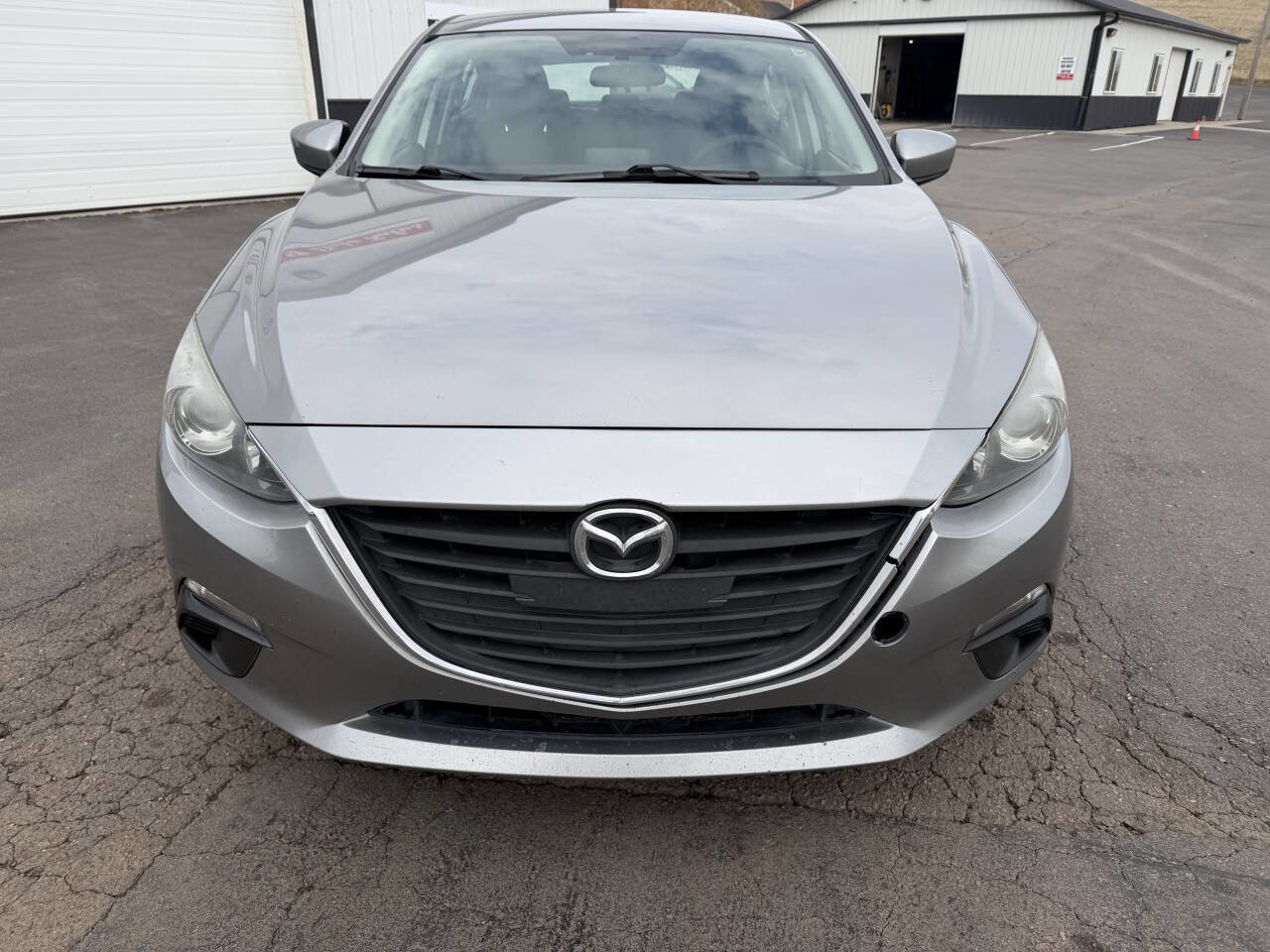 Used 2016 MAZDA MAZDA3 i Sport w/ Preferred Equipment Package FWD image 8