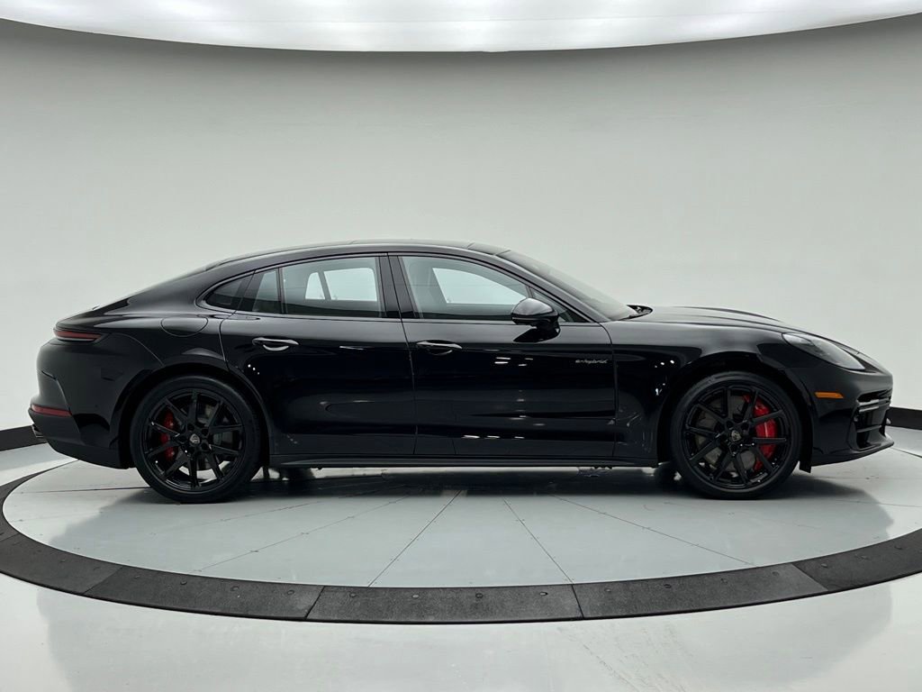 Certified 2025 Porsche Panamera Turbo image 8