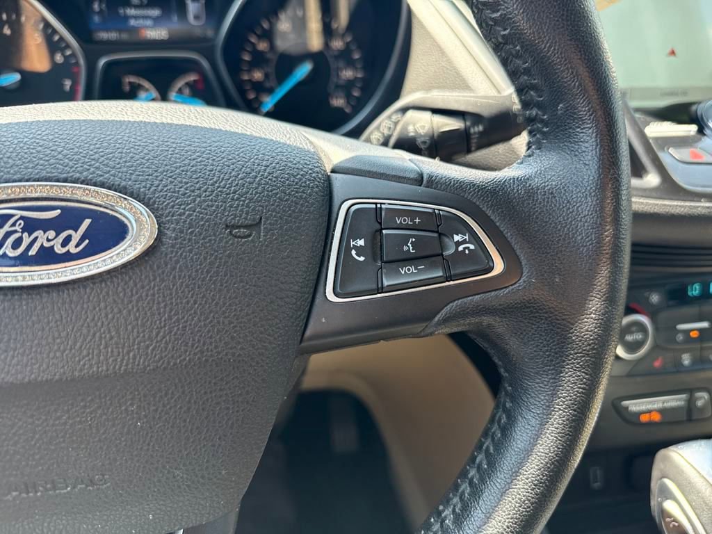 Used 2019 Ford Escape Titanium image 15