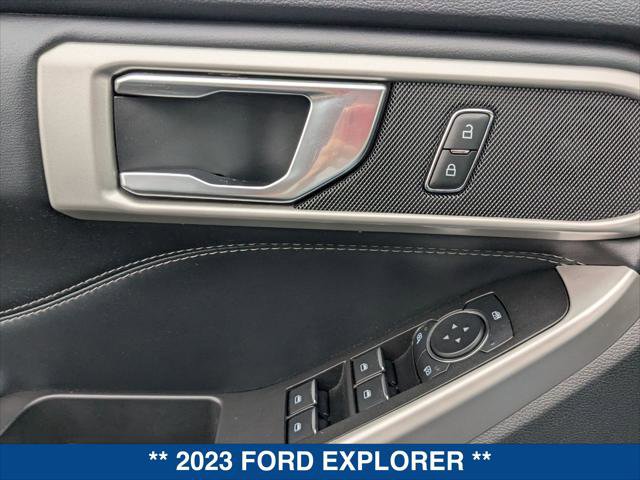Certified 2023 Ford Explorer XLT image 11
