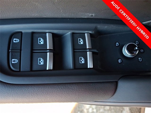 Certified 2024 Audi Q5 e Premium Plus image 24