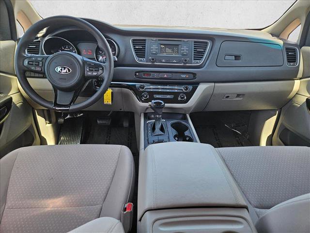 Used 2016 Kia Sedona L FWD image 12