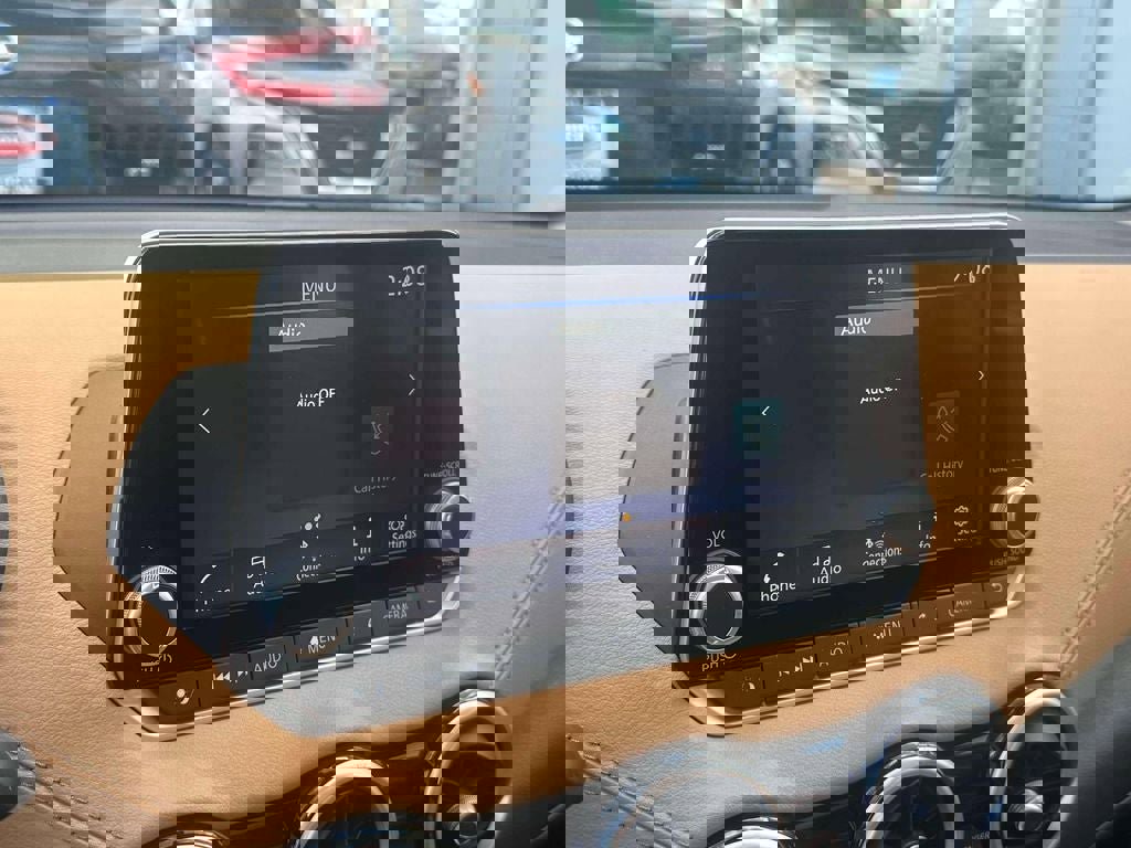 Certified 2025 Nissan Sentra SV w/ SV Premium Package image 27