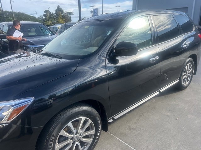 Used 2015 Nissan Pathfinder S