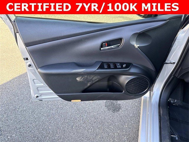 Used 2020 Toyota Prius L Eco image 13