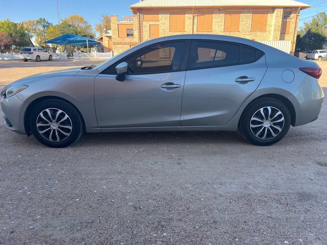 Used 2015 MAZDA MAZDA3 i Sport FWD image 4