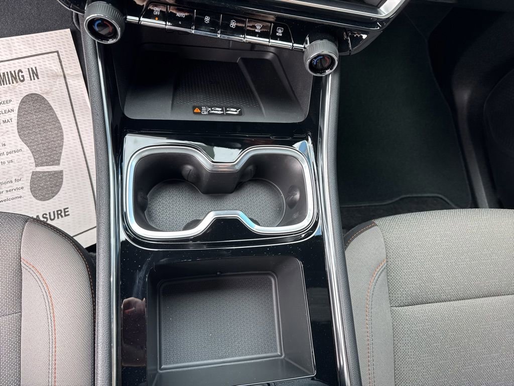 New 2026 Chevrolet Traverse LT w/ Driver Confidence Package FWD image 23