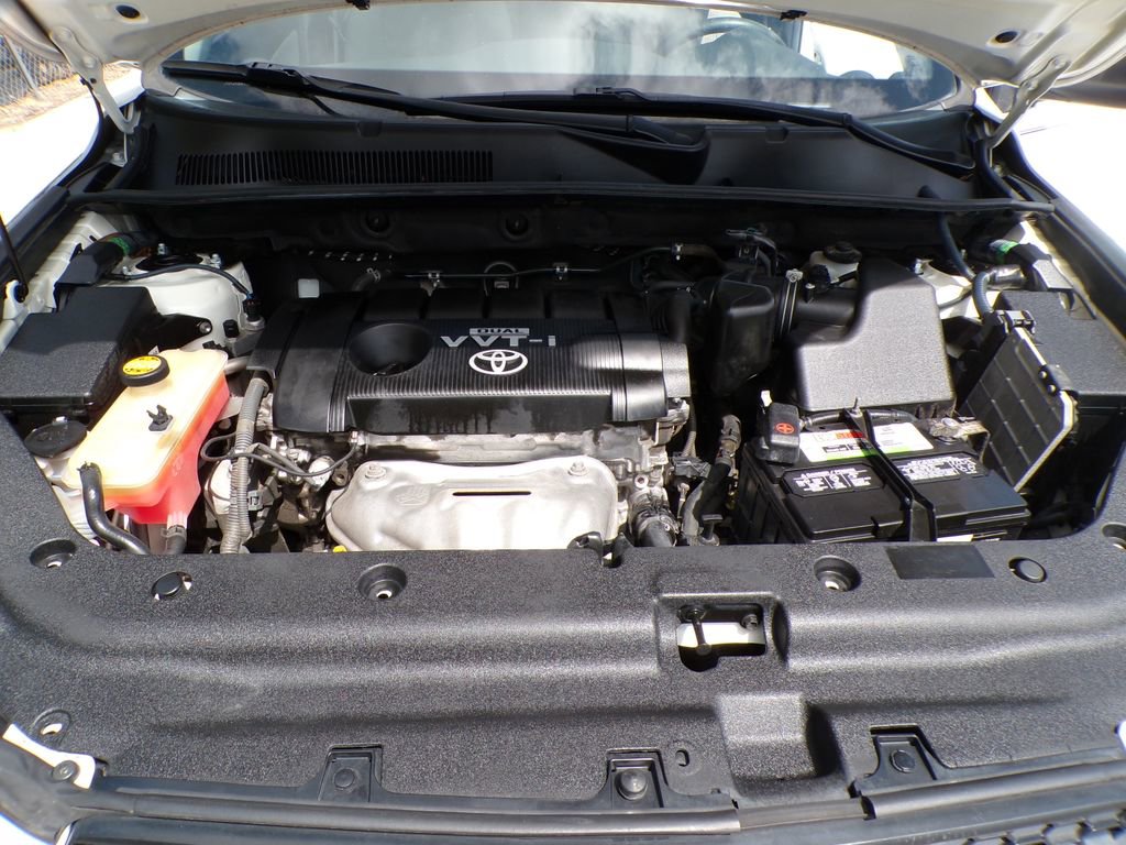 Used 2011 Toyota RAV4 2WD w/ Base L4 Extra Value Pkg image 28