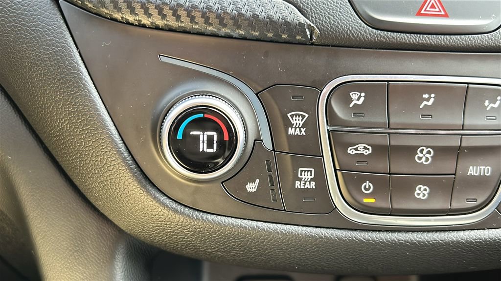 Used 2018 Chevrolet Equinox LT image 20