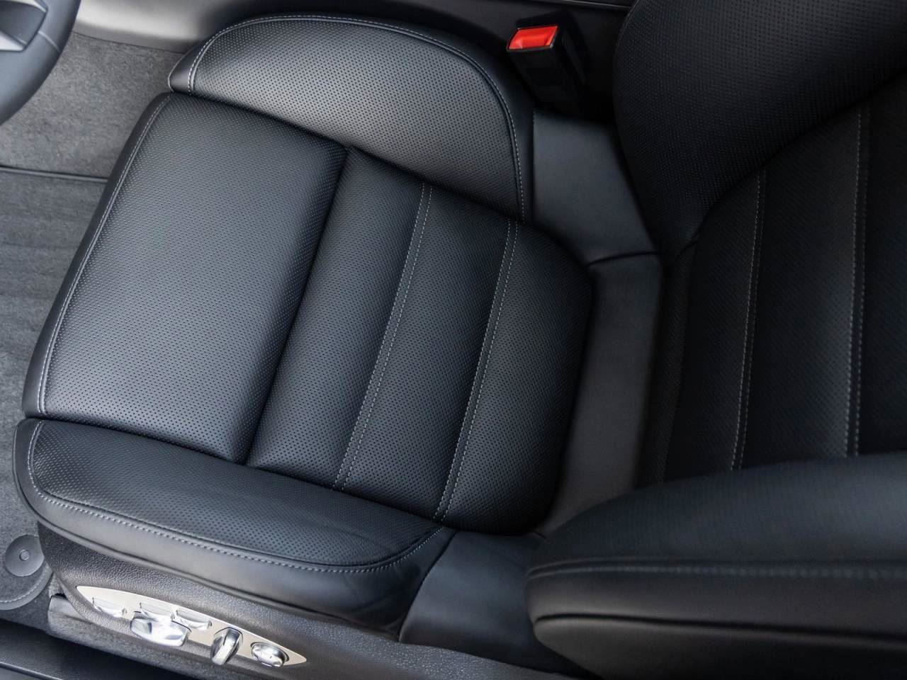 New 2026 Porsche Macan image 76