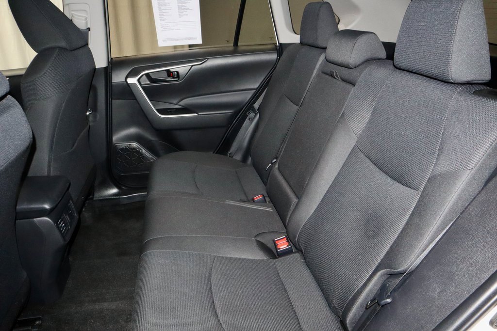 Used 2024 Toyota RAV4 LE image 21
