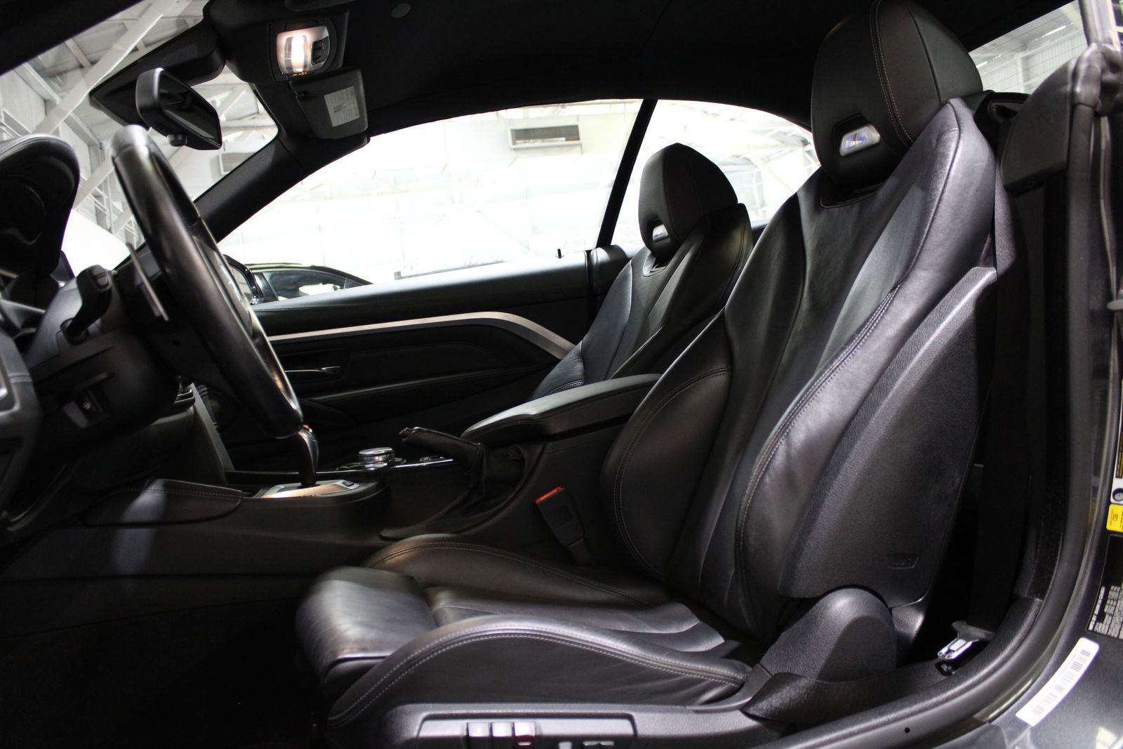 Used 2015 BMW M4 Convertible image 20