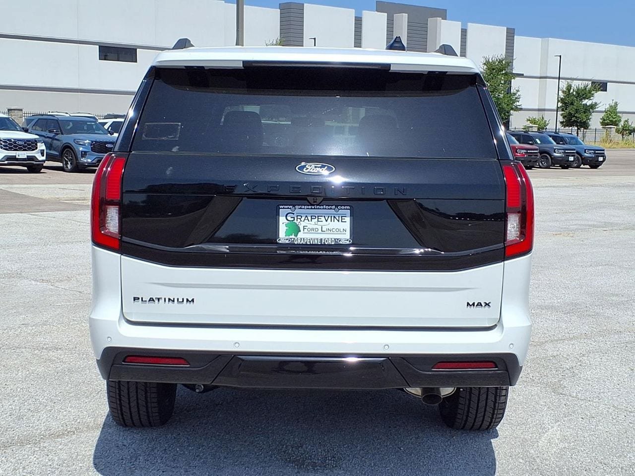 New 2027 Ford Expedition Max Platinum w/ Stealth Appearance Package AWD/4WD image 5