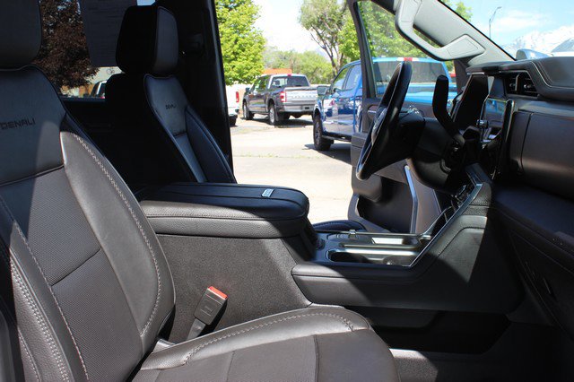 Used 2024 GMC Sierra 3500 Denali w/ Denali Reserve Package image 20