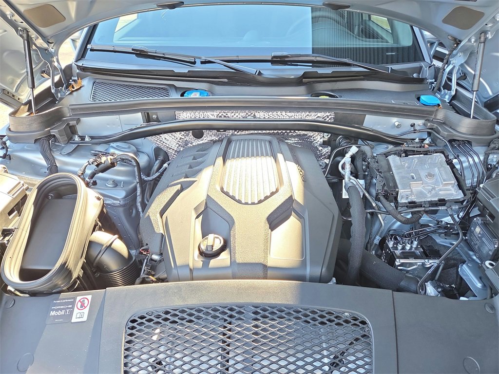 New 2026 Porsche Macan image 31