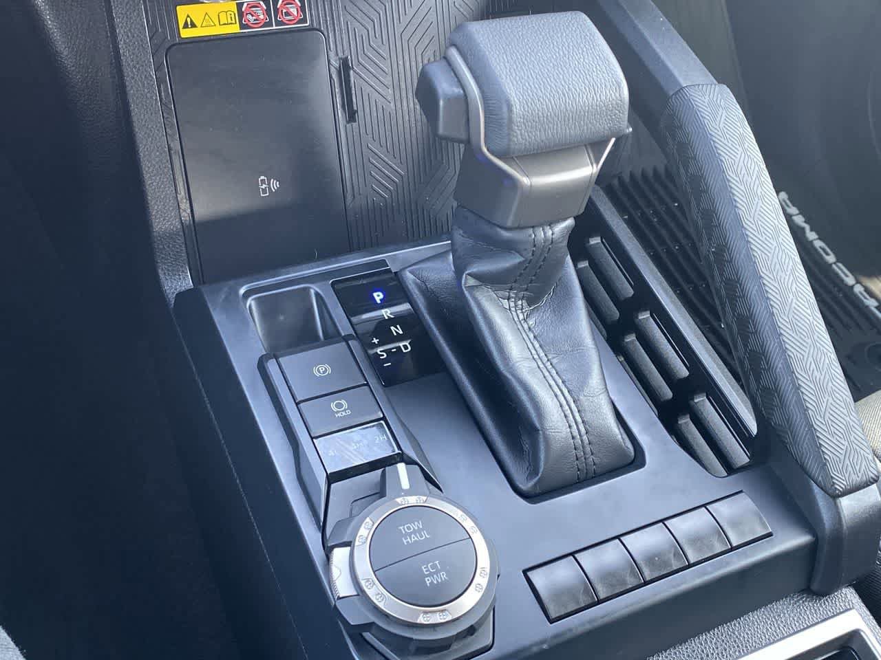 Certified 2024 Toyota Tacoma SR5 AWD/4WD image 37