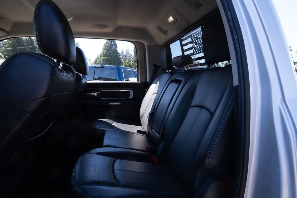 Used 2018 RAM 1500 Laramie w/ Convenience Group AWD/4WD image 21
