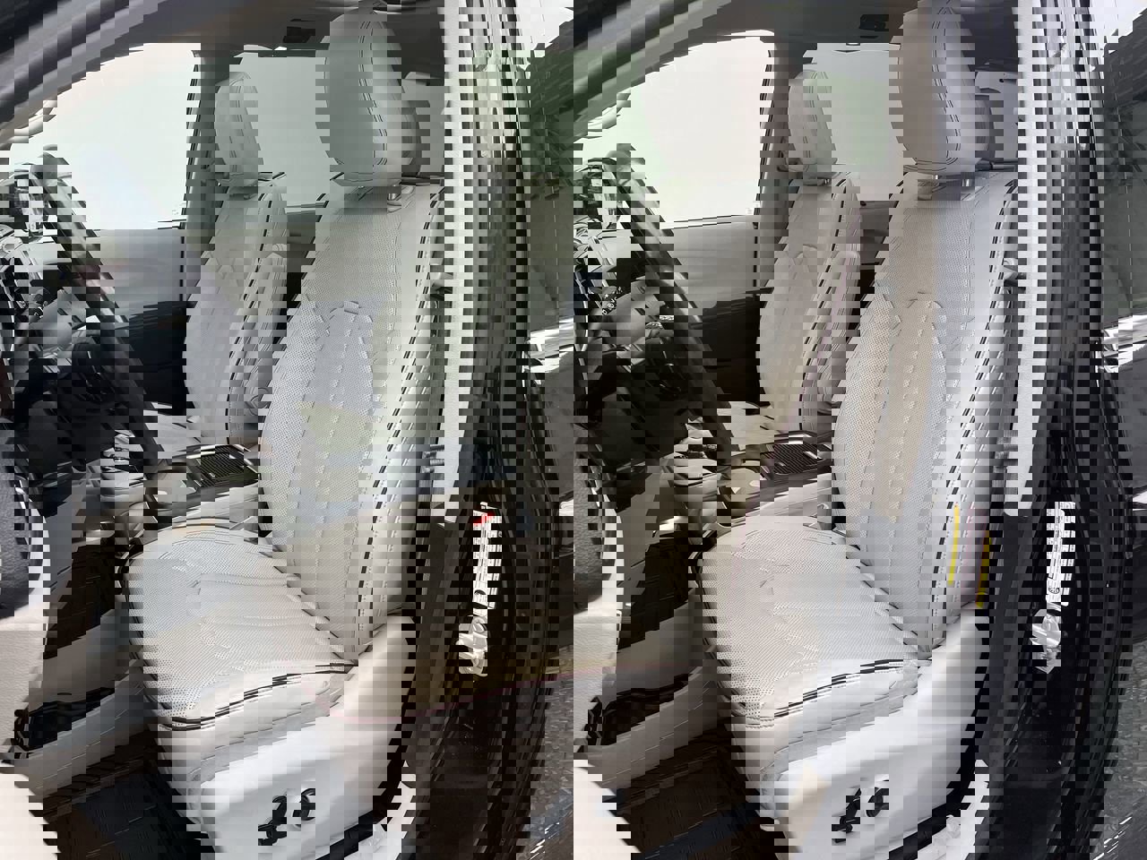 Used 2020 Chrysler Pacifica Limited image 10