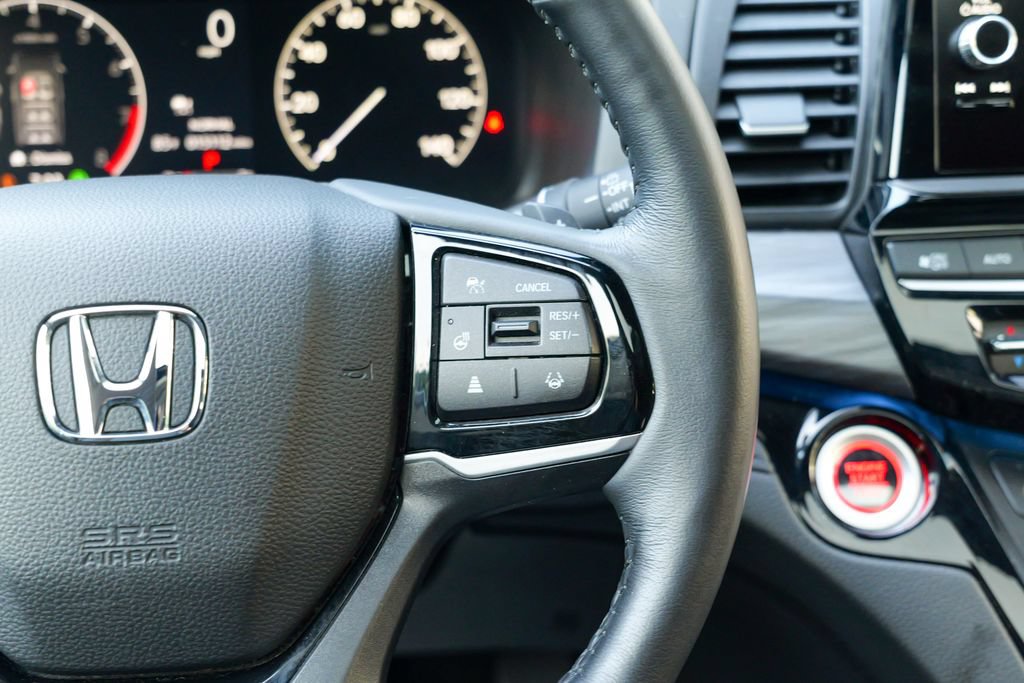 Used 2025 Honda Odyssey Elite image 44