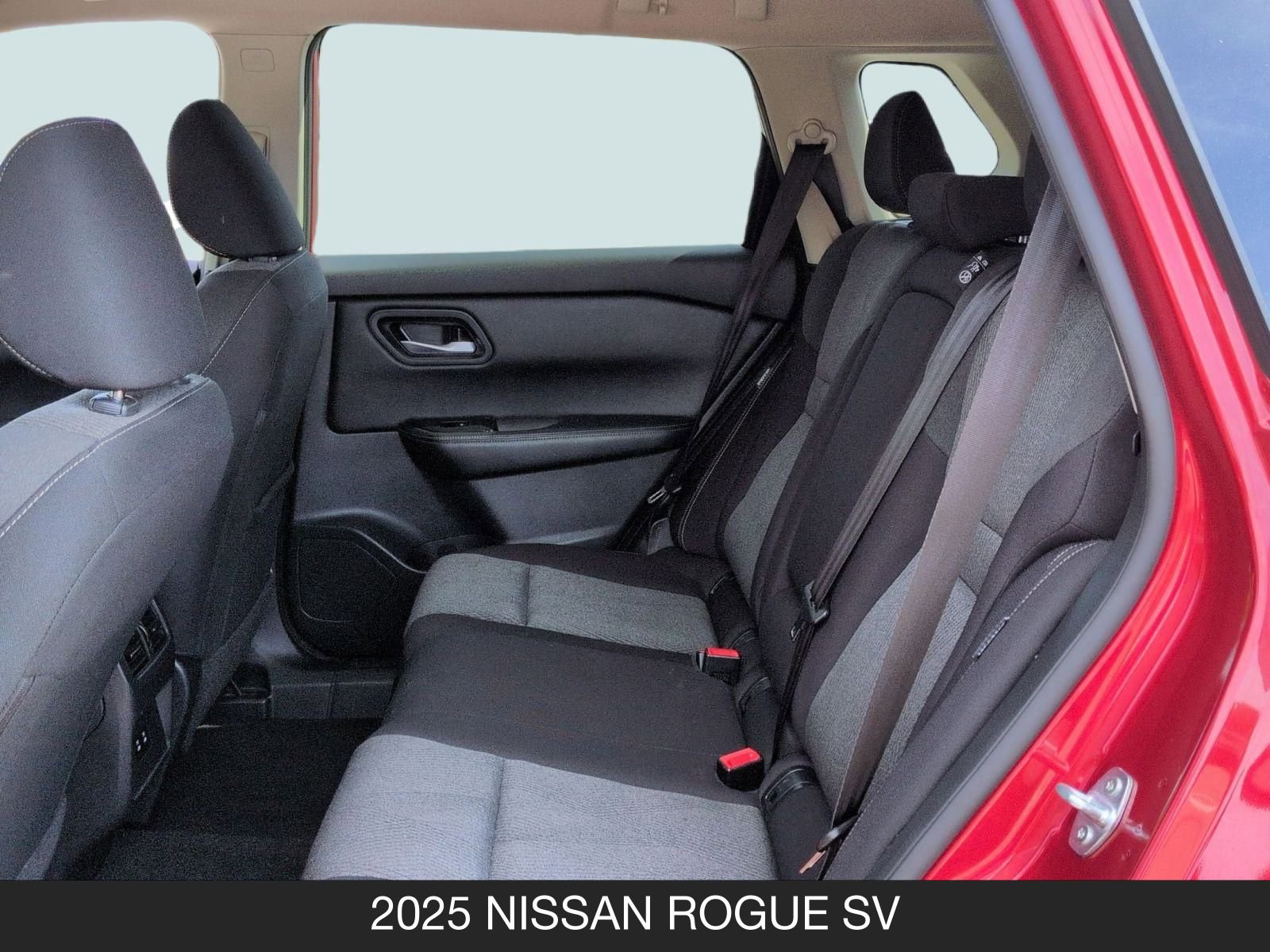 Certified 2025 Nissan Rogue SV image 15