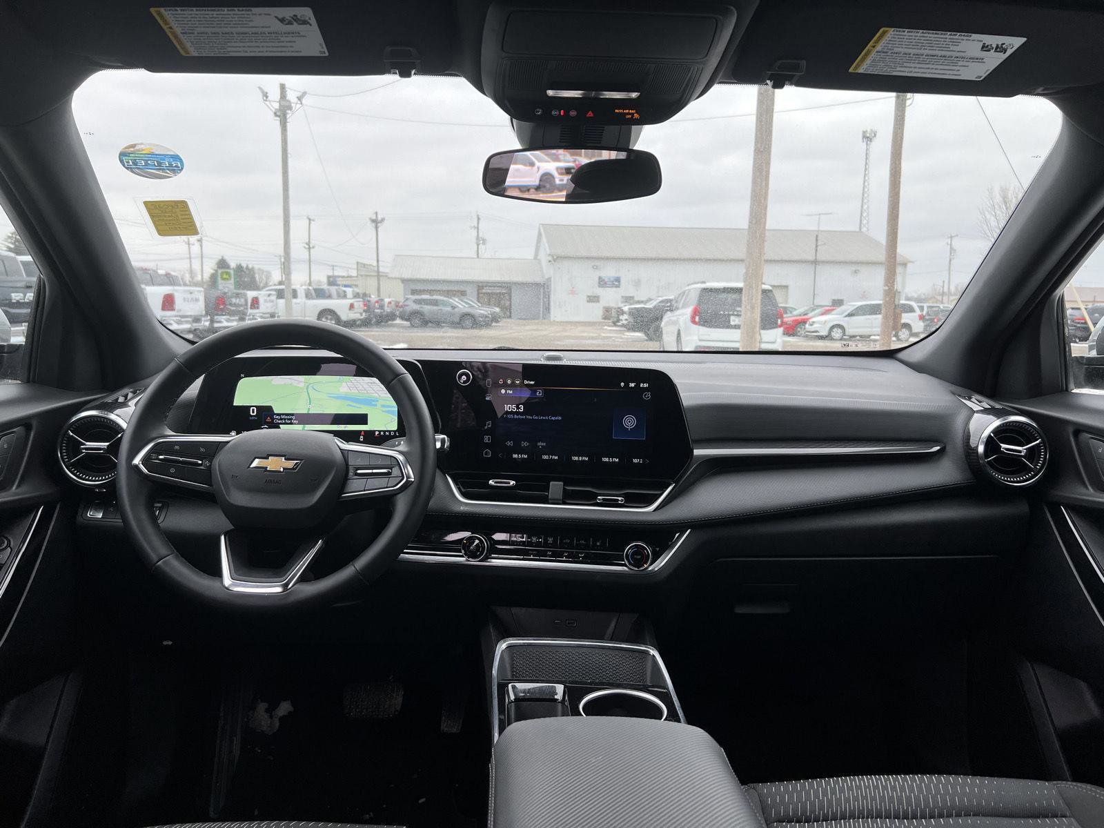 Used 2025 Chevrolet Equinox LT image 29