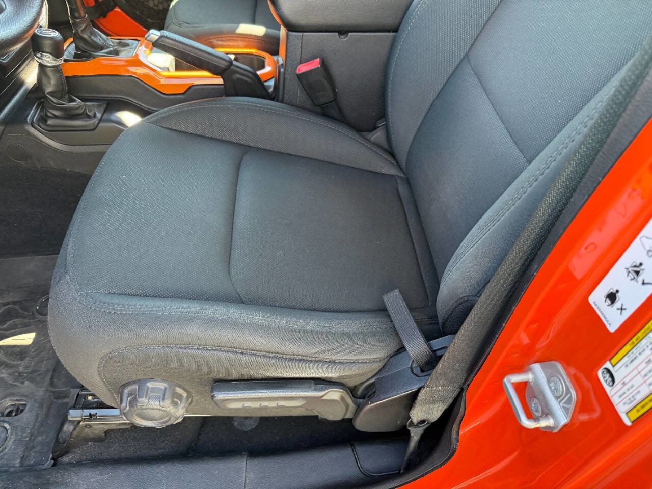 Used 2019 Jeep Wrangler Unlimited Sport image 23