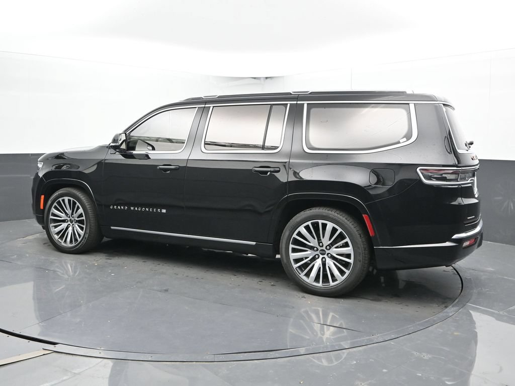 Used 2022 Jeep Grand Wagoneer Series III AWD/4WD image 10