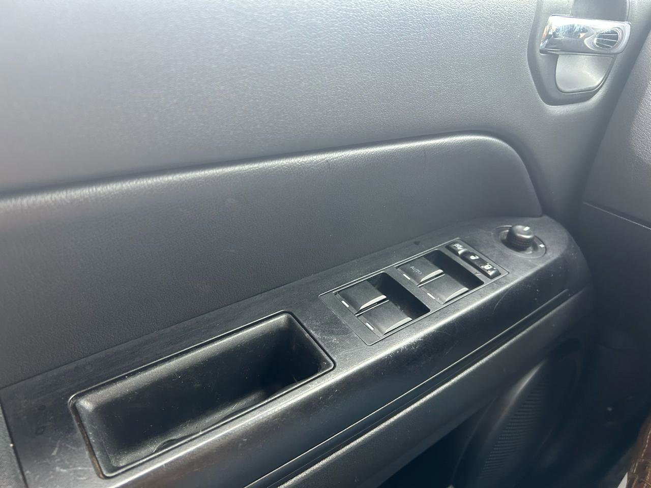 Used 2014 Jeep Compass Sport w/ Power Value Group image 26