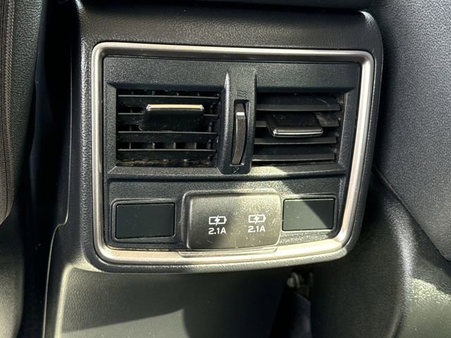 Used 2019 Subaru Forester Premium image 11