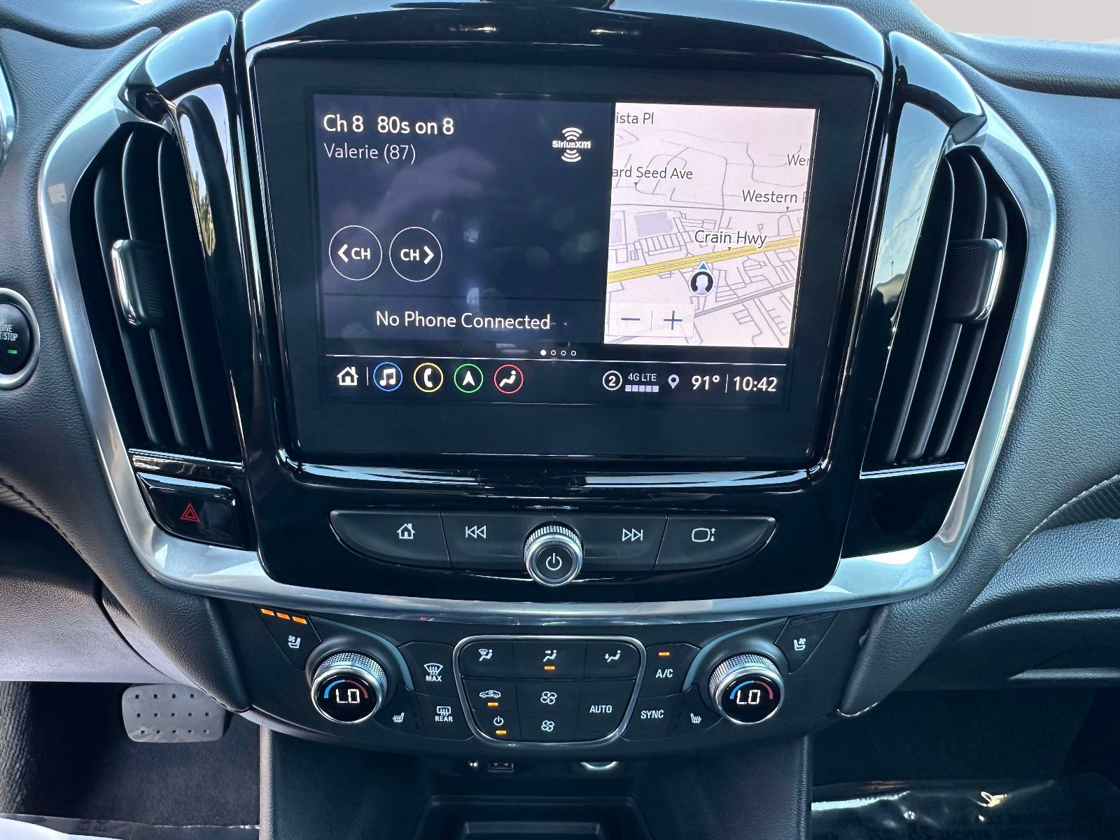Used 2023 Chevrolet Traverse Premier w/ LPO, Floor Liner Package FWD image 8