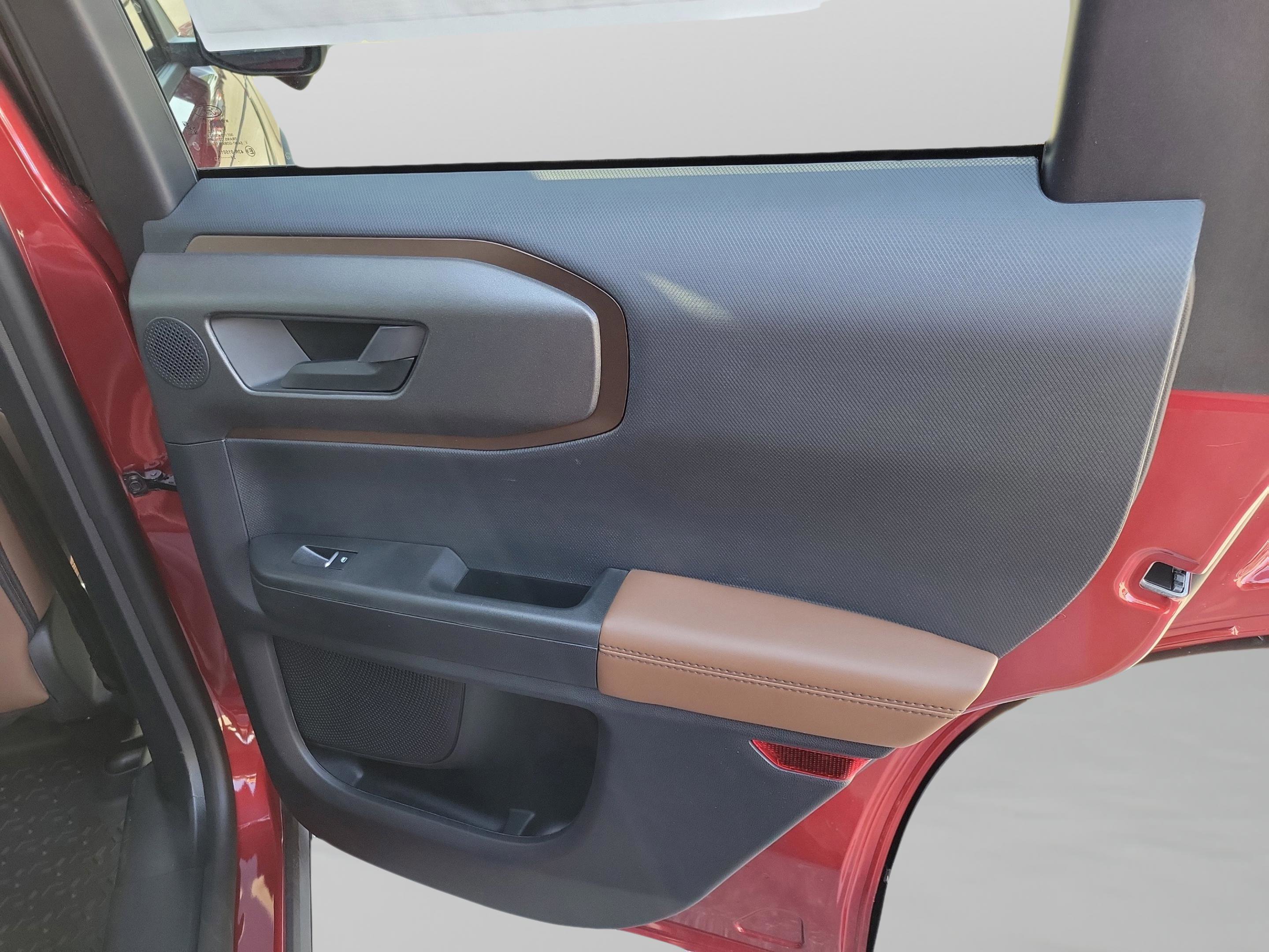 New 2025 Ford Bronco Sport Outer Banks w/ Sasquatch Outer Banks Package image 29