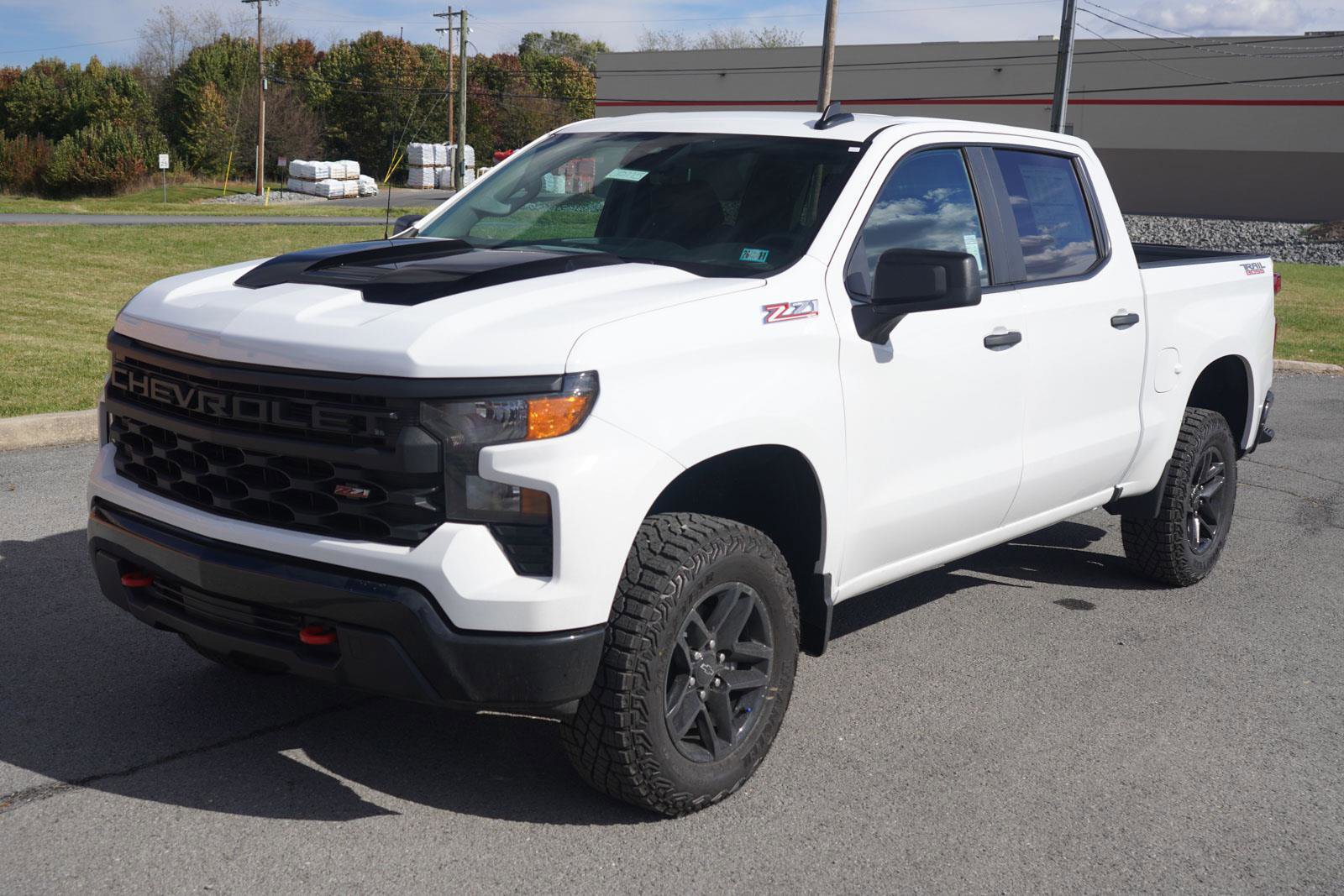New 2026 Chevrolet Silverado 1500 Custom Trail Boss AWD/4WD image 8