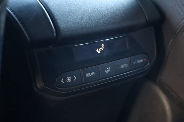 Used 2024 Toyota Highlander LE image 23