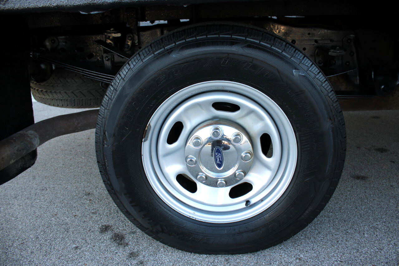Used 2005 Ford F250 XL image 10