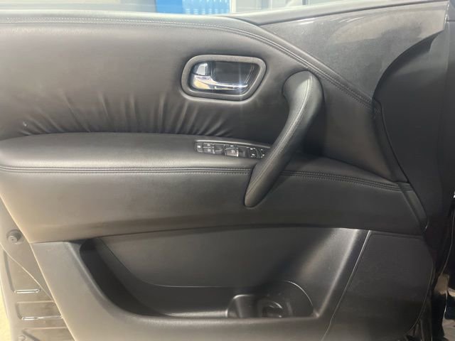 Used 2021 Nissan Armada SV w/ SV Appearance Package image 9