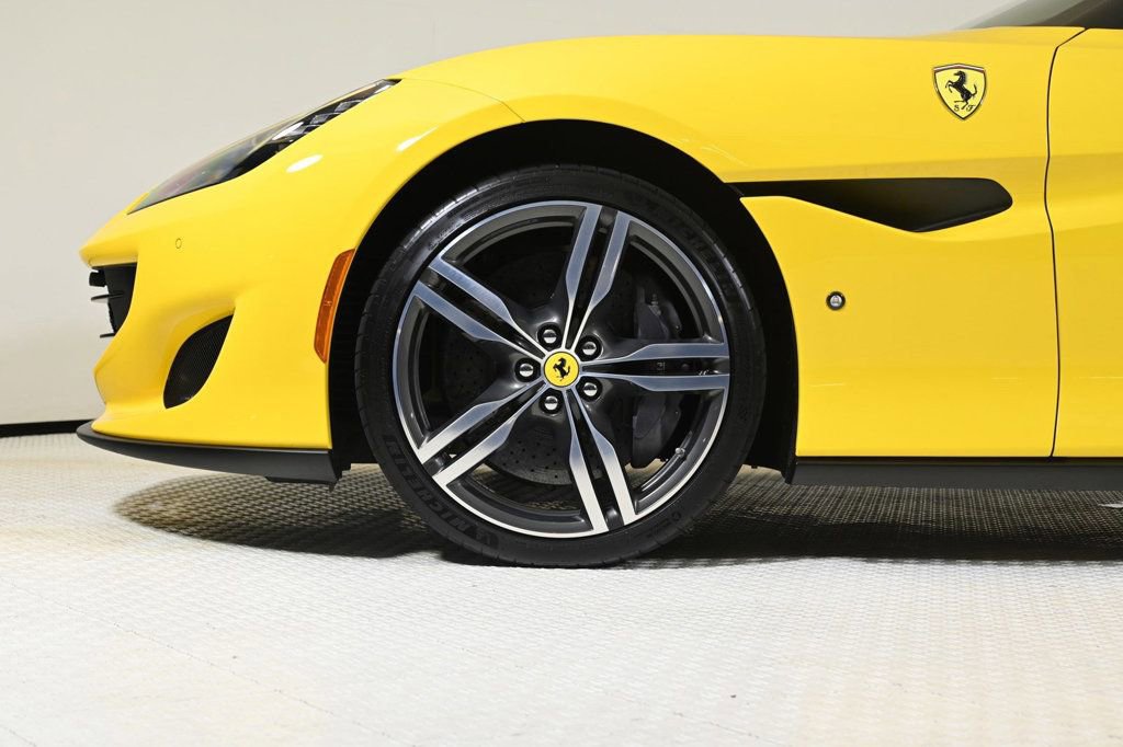 Used 2020 Ferrari Portofino image 35