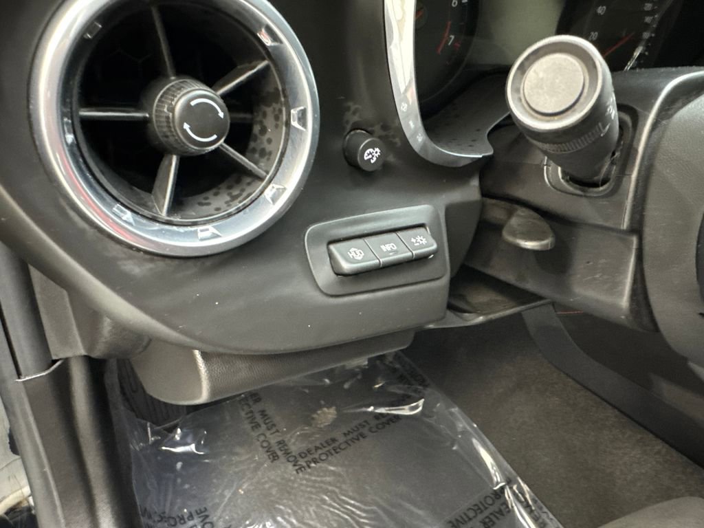 Used 2018 Chevrolet Camaro ZL1 RWD image 46