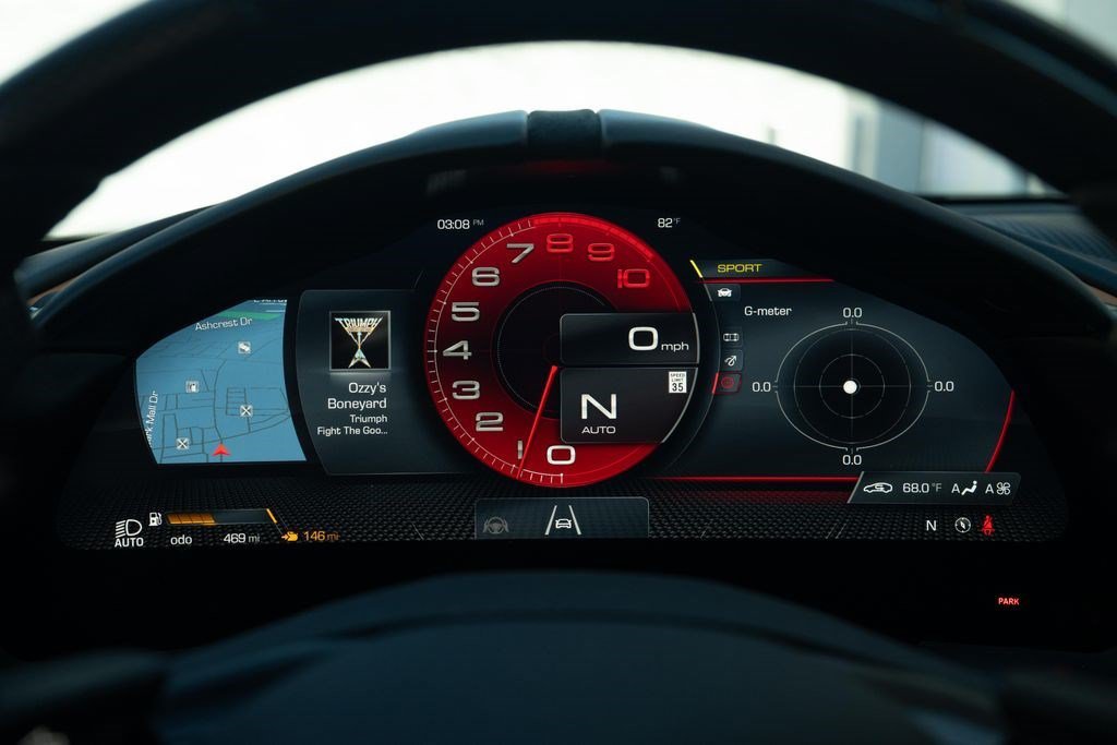 Used 2025 Ferrari Roma Spider RWD image 39