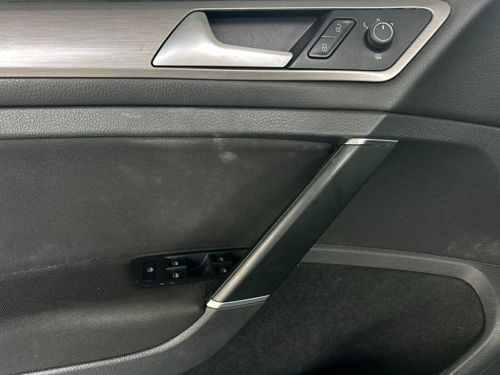 Used 2016 Volkswagen Golf SEL image 10