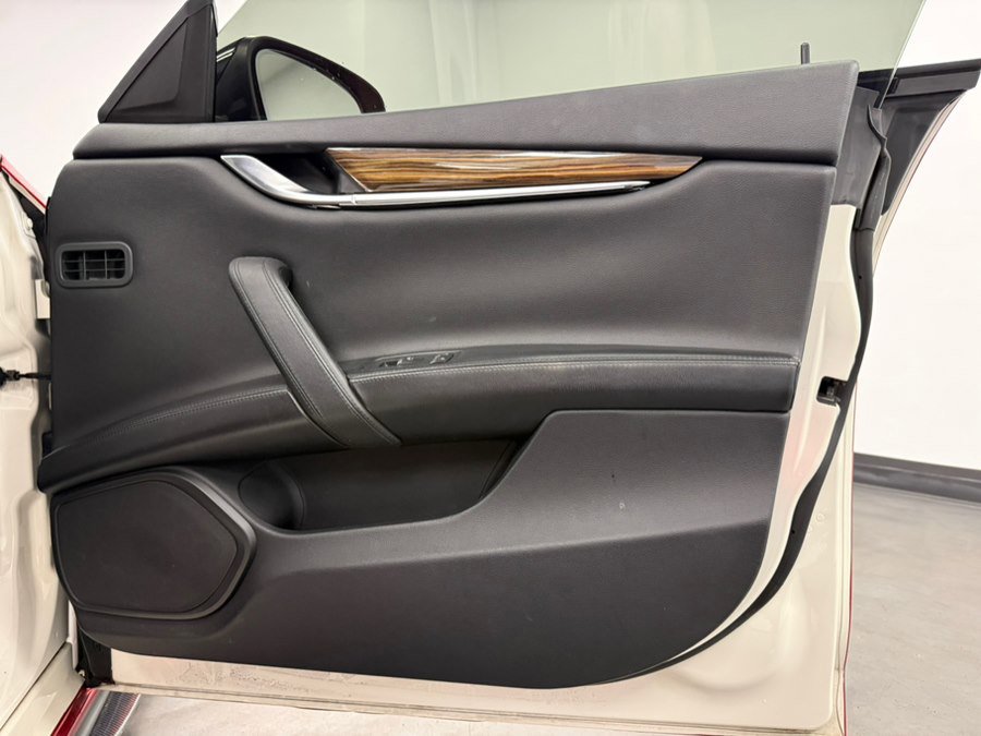 Used 2018 Maserati Ghibli S Q4 image 31