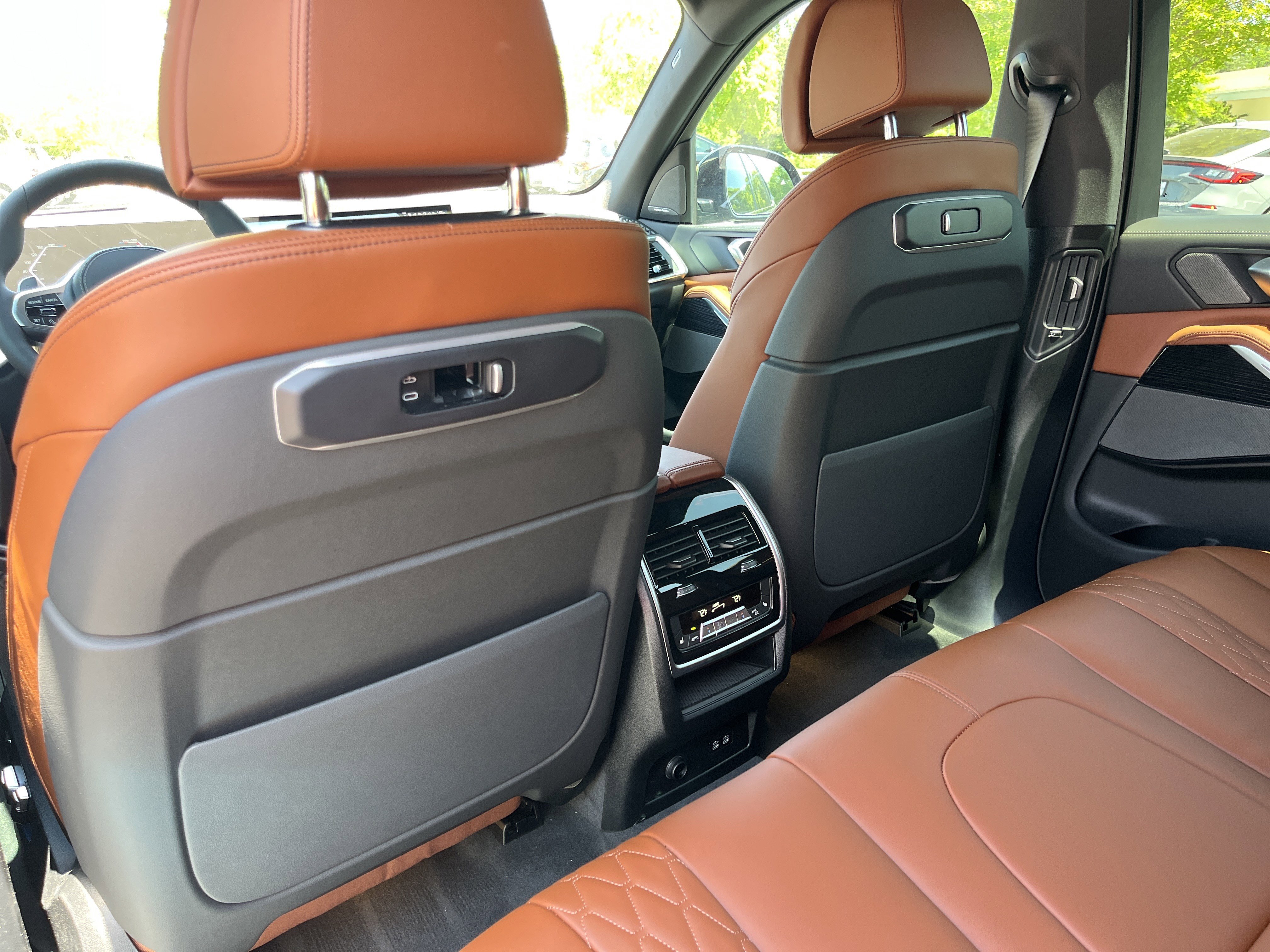 New 2026 BMW X5 xDrive40i w/ M Sport Package AWD/4WD image 20