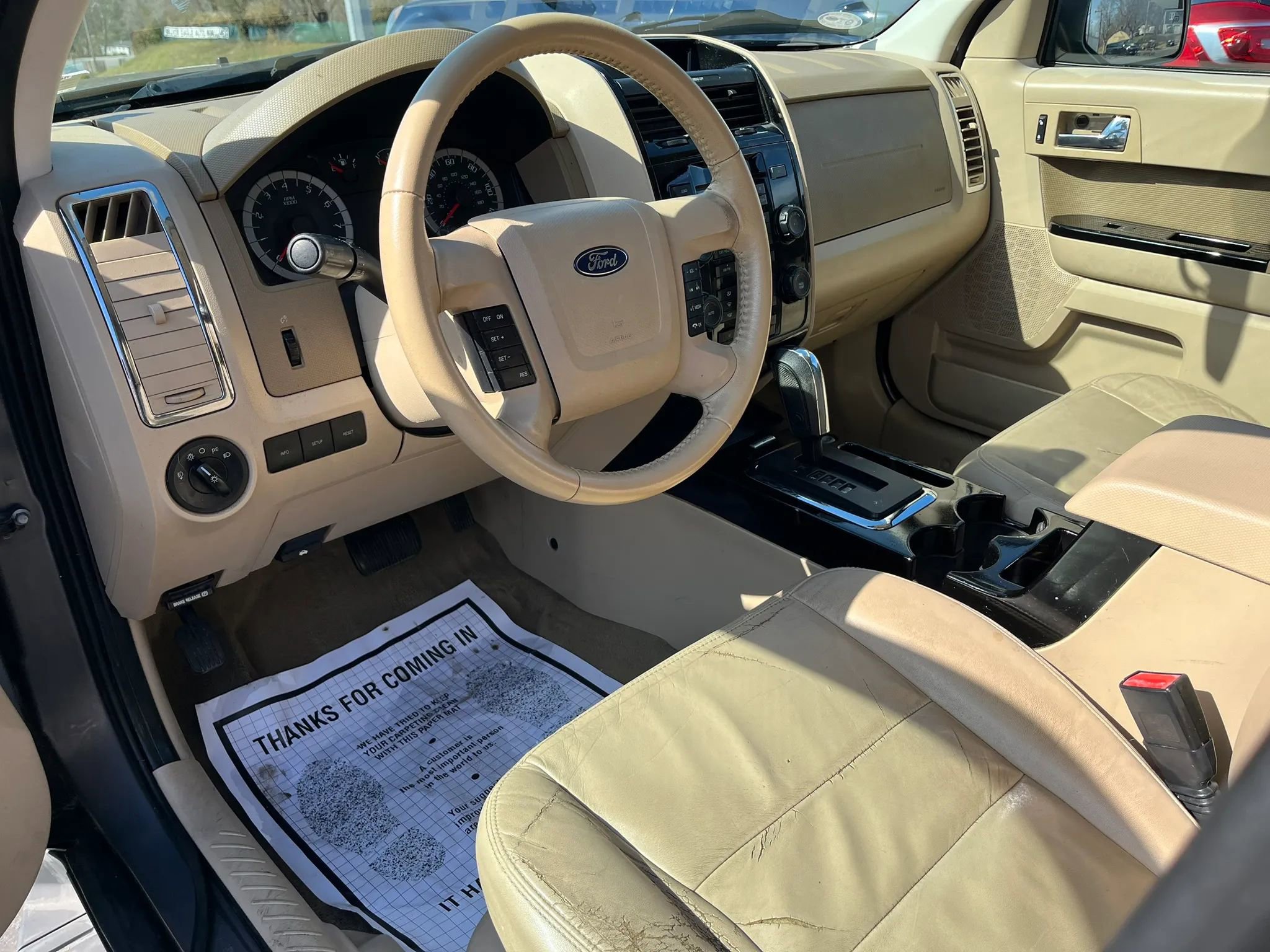 Used 2011 Ford Escape Limited w/ 302A Rapid Spec Order Code FWD image 6