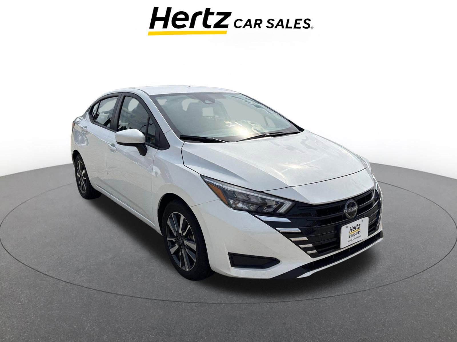 Used 2025 Nissan Versa SV FWD image 1