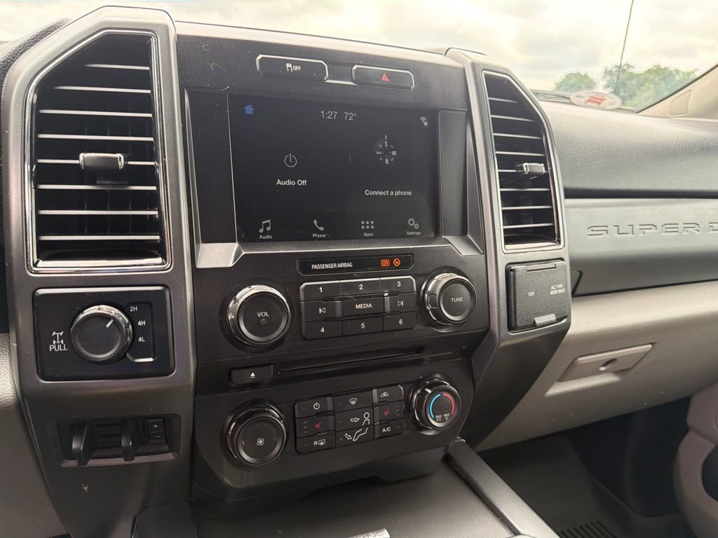 Used 2018 Ford F250 XLT w/ XLT Premium Package AWD/4WD image 13