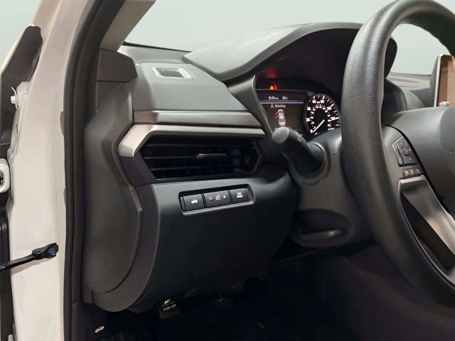 Used 2026 Nissan Altima 2.5 SV FWD image 15