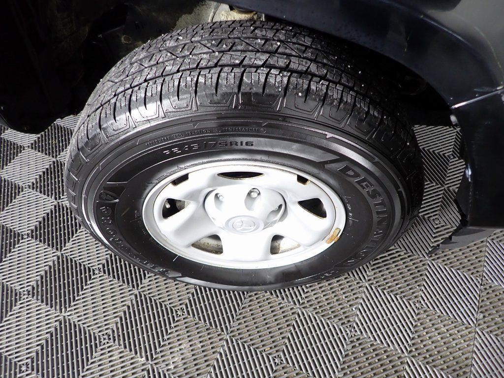 Used 2023 Toyota Tacoma SR image 30