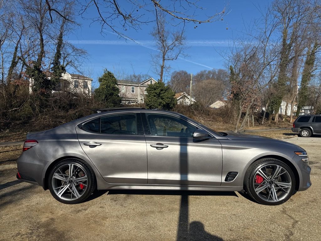 Used 2024 Genesis G70 2.5T w/ Sport Prestige Package image 10