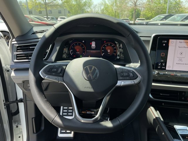 New 2025 Volkswagen Atlas Peak Edition SE image 11